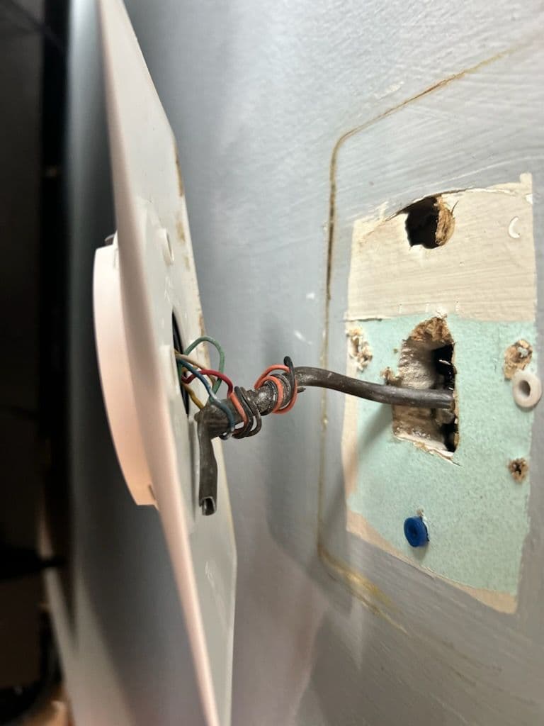 Gallery photos for Nest Thermostat Losing Power in Atlanta : Image #2