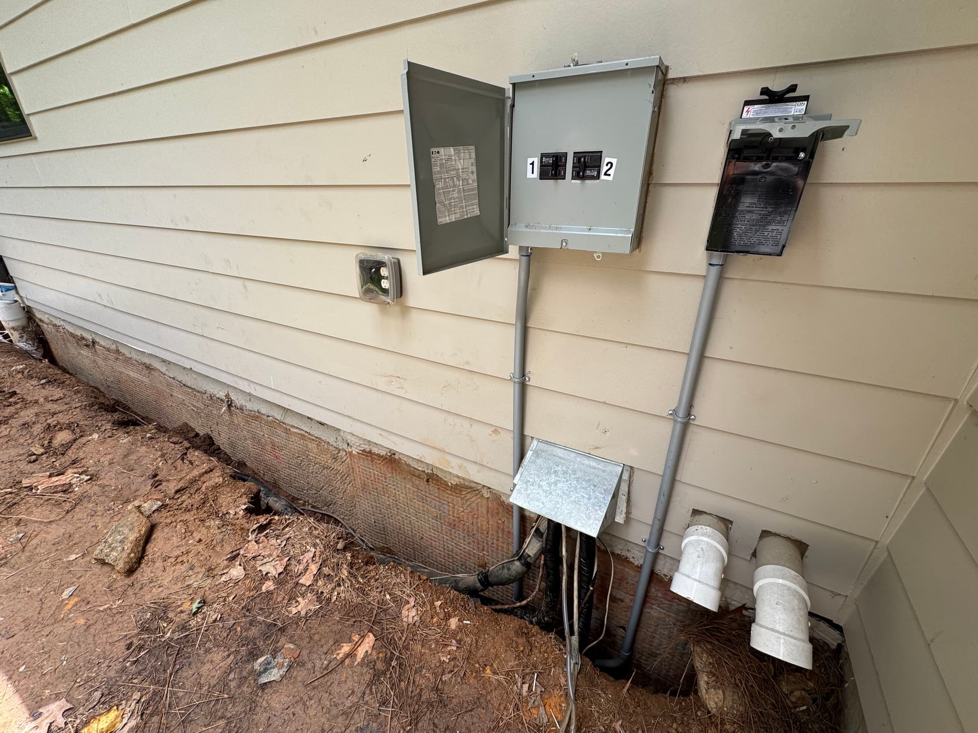 Gallery photos for HVAC Electrical Relocation for a Backyard Overhaul in Brookhaven: Image #2